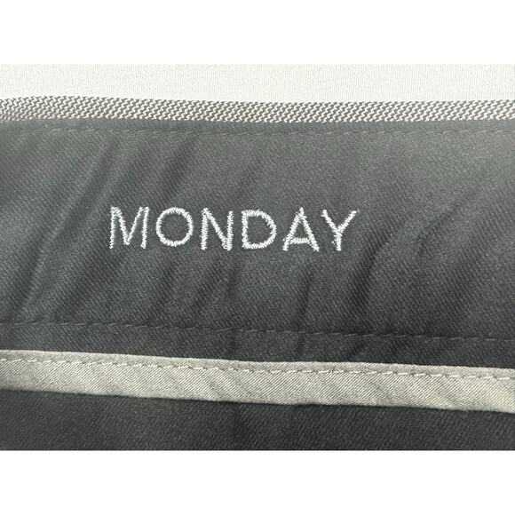 Bonobos Men's Monday Slim Straight Leg Gray Chino Pants - Size 33x30 (34x27) - Picture 4 of 6